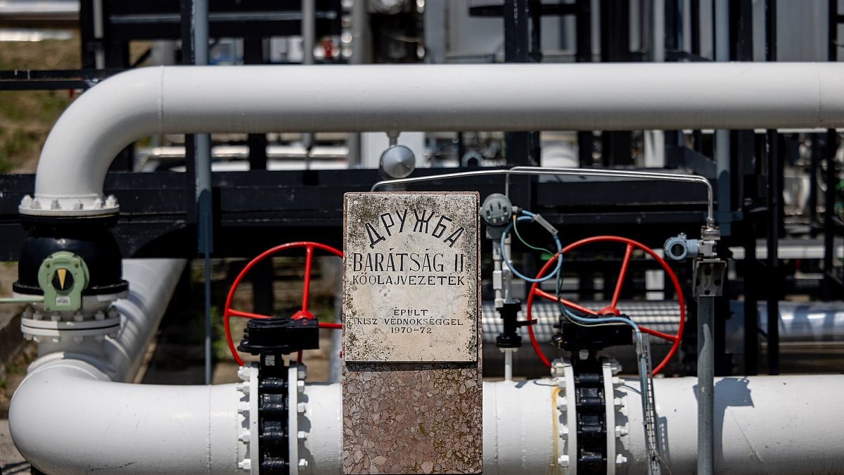 Украина начала заполнять нефтепровод "Дружба"