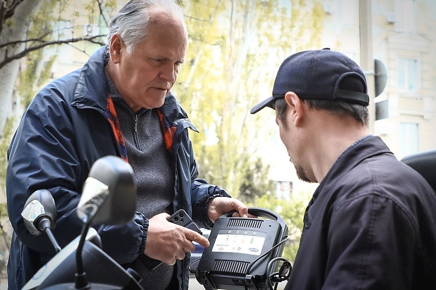 Ветерани у Миколаєві можуть безкоштовно користуватися електроскутерами, - мер