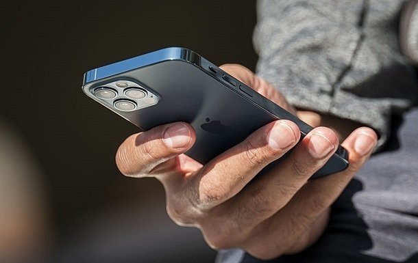 ЗМІ заявили, що базовий iPhone 18 отримає застарілий дисплей