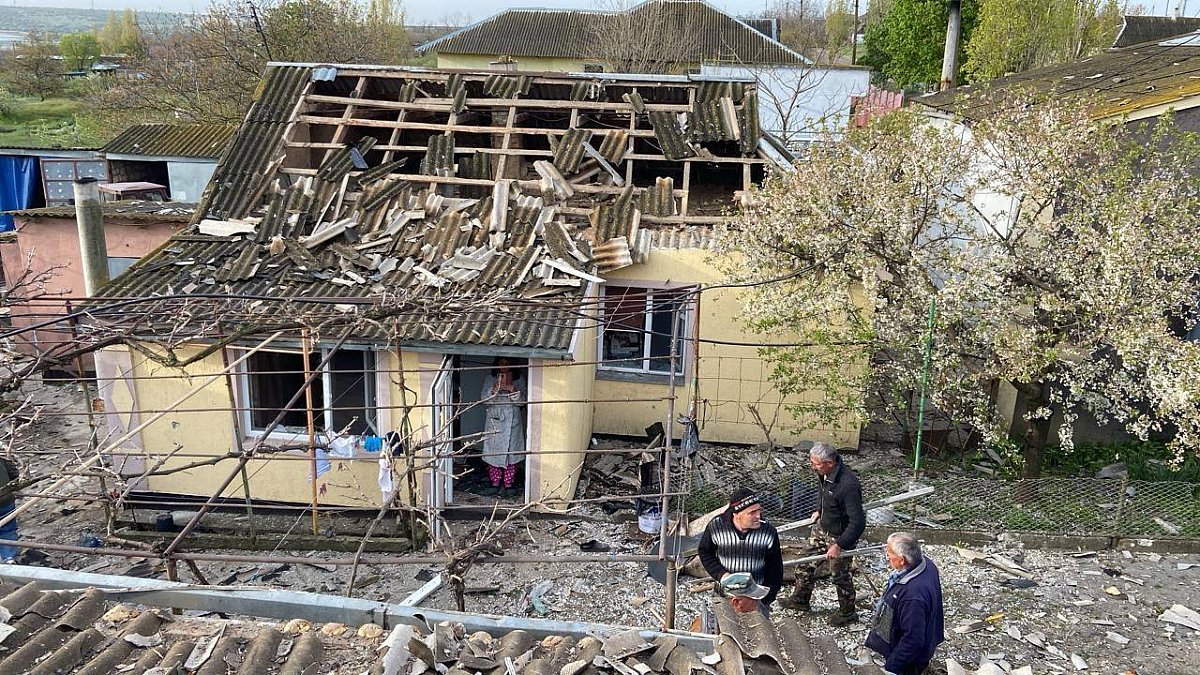 Атака «шахедов» в Николаевской области: пострадали два человека (фото)
