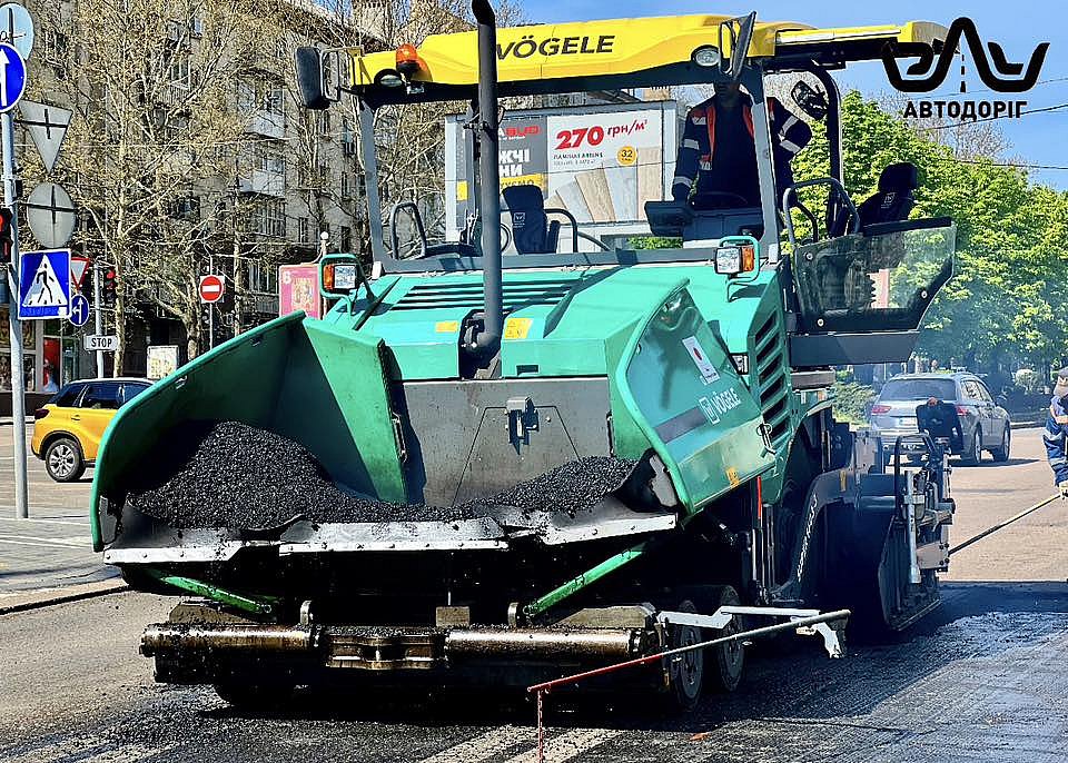 Завершено ремонт проїжджої частини у центрі Миколаєва – водіїв просять враховувати дорожні знаки