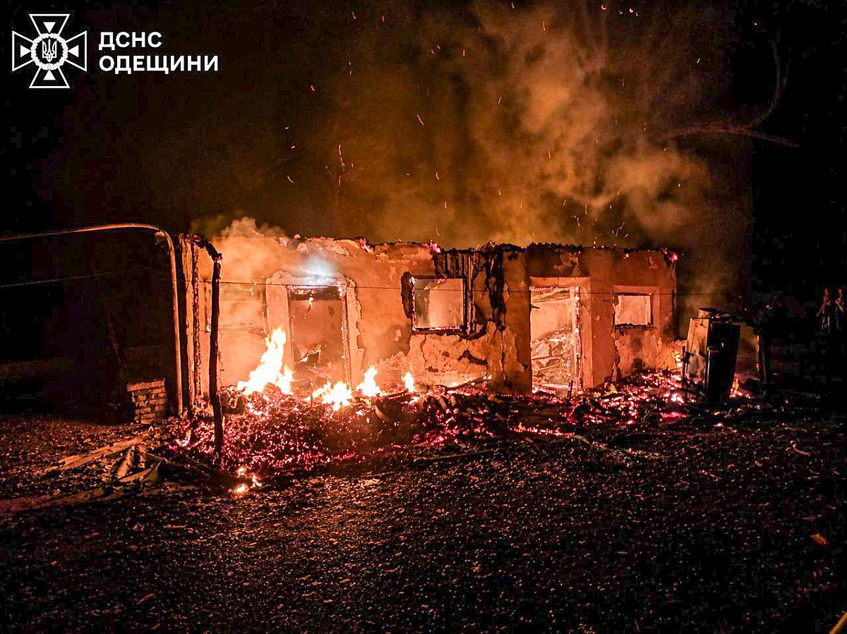 Удар РФ по Одеській області: на Дунаї атаковано цивільне судно, є поранені