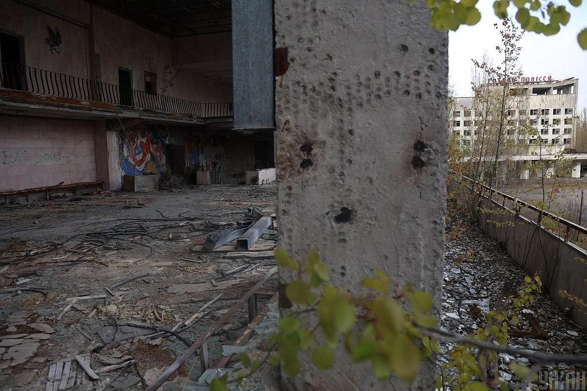 40-летие аварии на Чернобыльской АЭС: как выглядит город-призрак Припять (фоторепортаж)