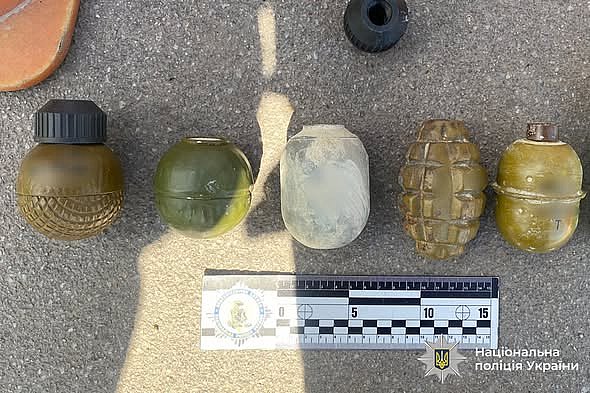 Мешканець Миколаївської області перевозив гранати: його зупинили на Вінниччині