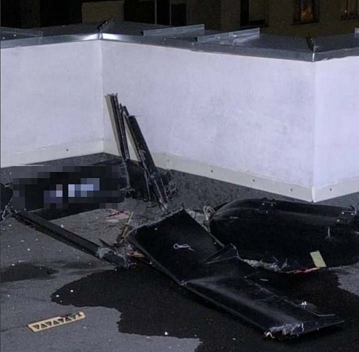 На дах багатоповерхівки у Кишиневі впав предмет, схожий на дрон: мешканців евакуювали