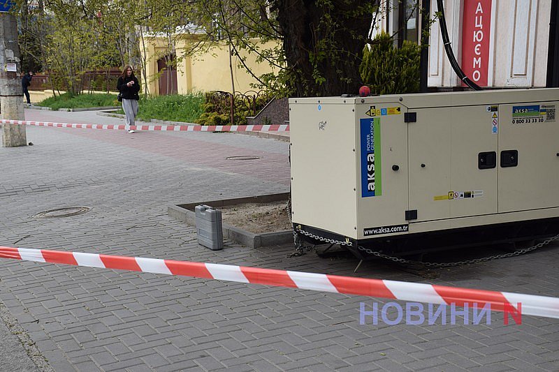 В центре Николаева найден подозрительный предмет — место оцепила полиция