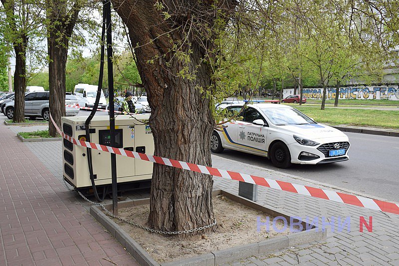В центре Николаева найден подозрительный предмет — место оцепила полиция