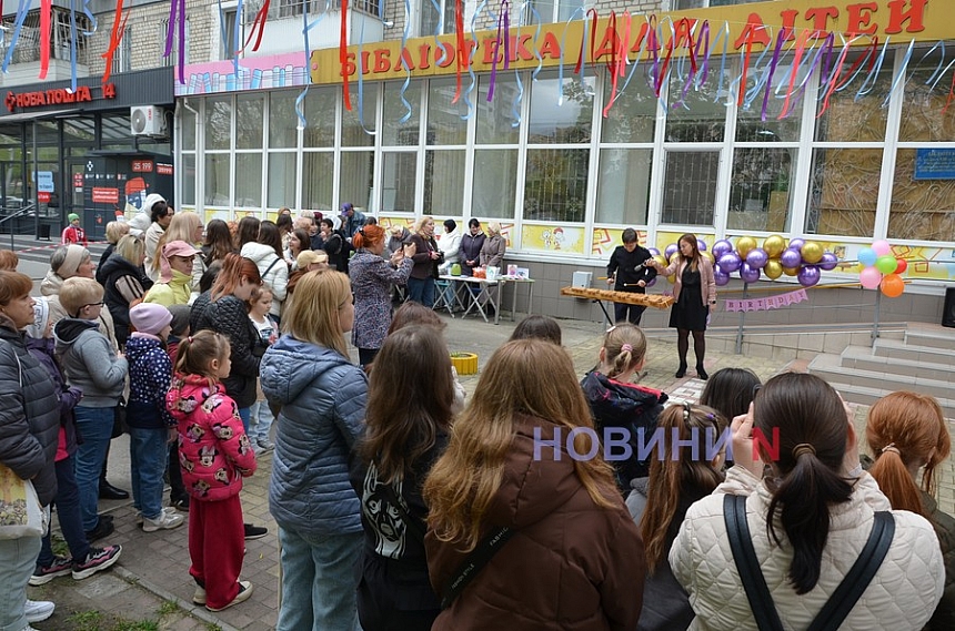 Миколаївська «Берегиня» відсвяткувала день народження творчим дефіле, яскравим феєрверком і врученням медалей