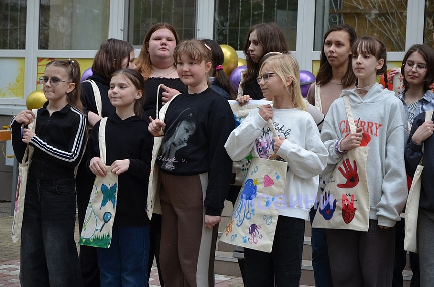 Миколаївська «Берегиня» відсвяткувала день народження творчим дефіле, яскравим феєрверком і врученням медалей