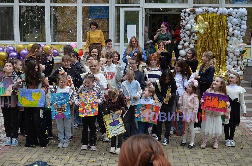 Николаевская «Берегиня» отпраздновала день рождения творческим дефиле, ярким фейерверком и вручением медалей