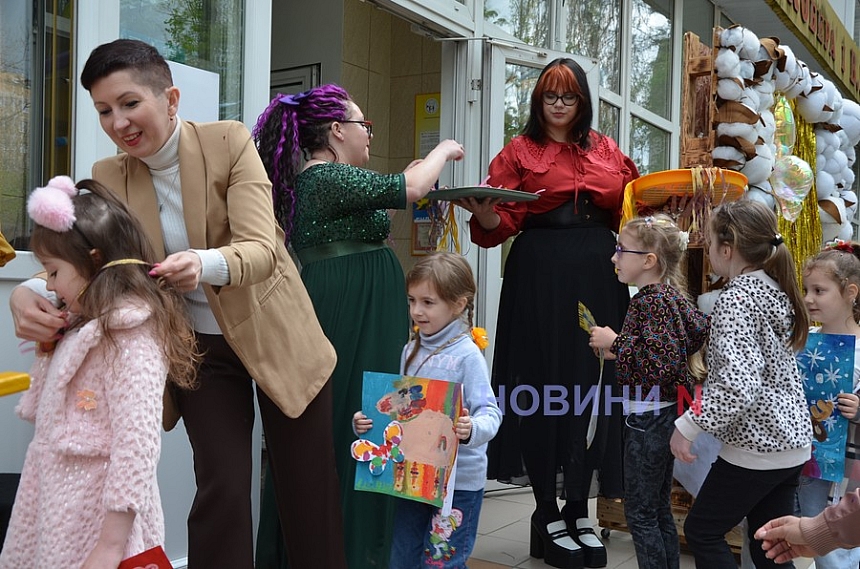 Миколаївська «Берегиня» відсвяткувала день народження творчим дефіле, яскравим феєрверком і врученням медалей