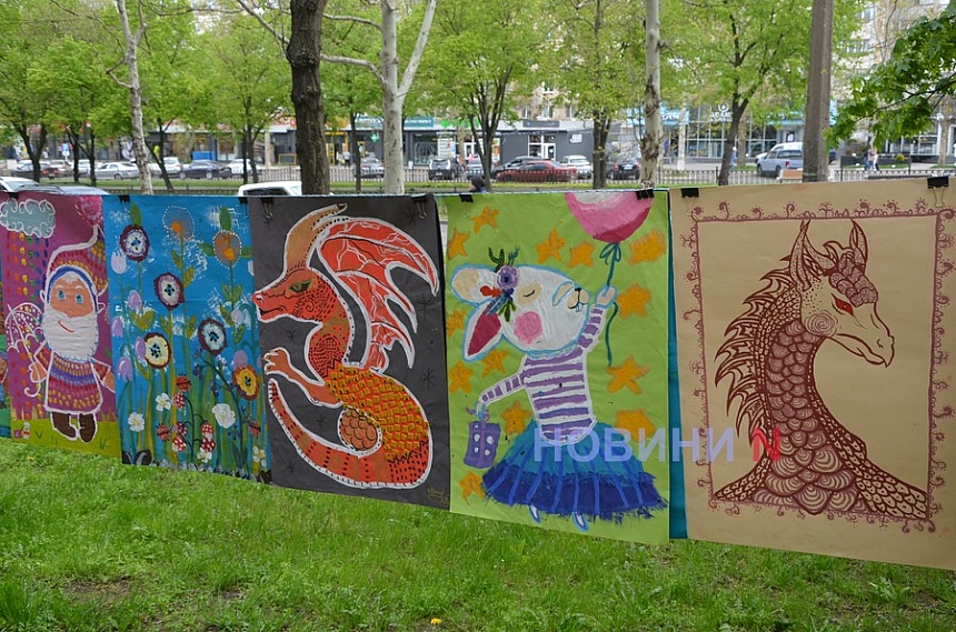 Николаевская «Берегиня» отпраздновала день рождения творческим дефиле, ярким фейерверком и вручением медалей