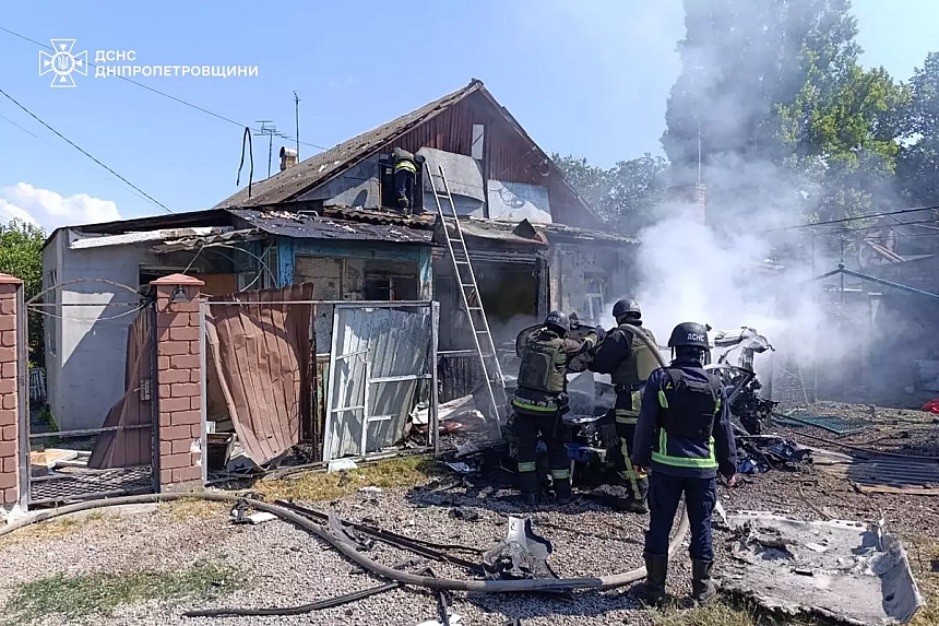 Обстріли Дніпропетровщини: двоє загиблих і 11 поранених за день