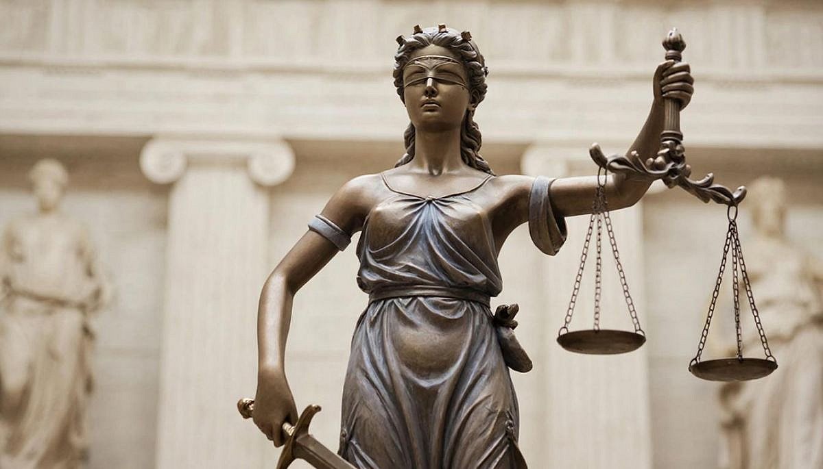 У Миколаєві студентка в барі вдарила знайому: їй присудили 60 годин робіт та 20 тисяч компенсації