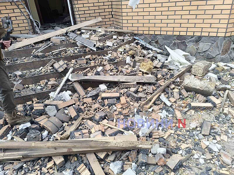 Появились новые фото последствий вражеской атаки в Николаеве. ОБНОВЛЕНО