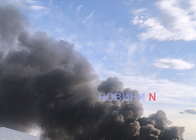 Враг снова атакует энергетику в Николаеве: есть последствия, разрушен дом