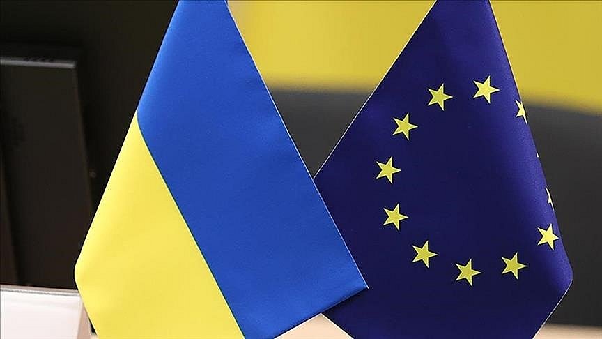 Украина намерена подписать договор о вступлении в ЕС в 2027 году