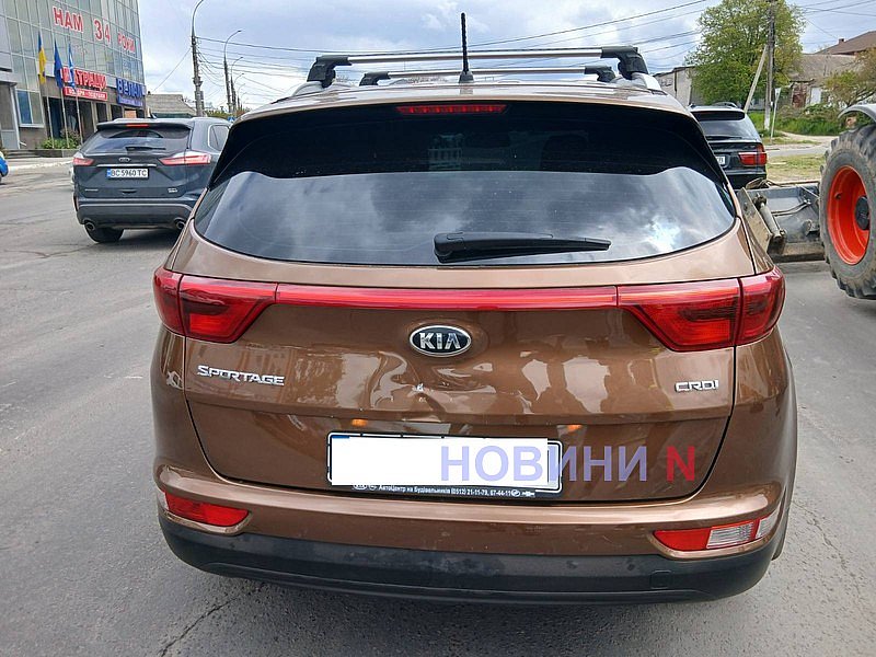 Mercedes та Kia зіткнулися у Миколаєві