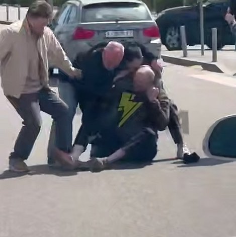 В Киеве водитель открыл стрельбу во время дорожного конфликта