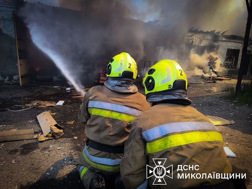Фото и видео масштабного пожара в Николаеве