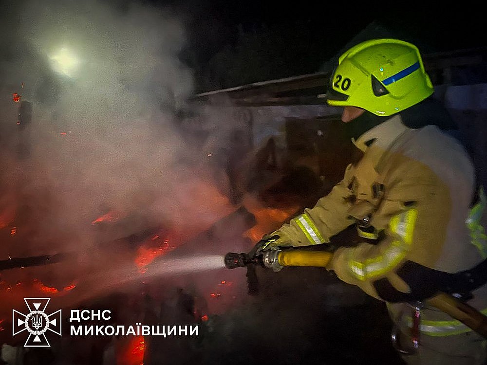 В Николаеве масштабно горел склад