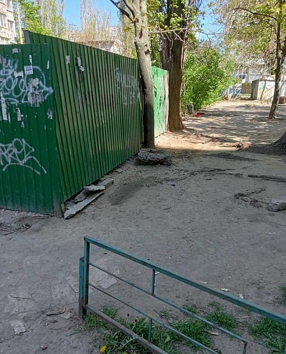 Частину вулиці у центрі Миколаєва перетворили на смітник: втручатися довелося екологічним інспекторам