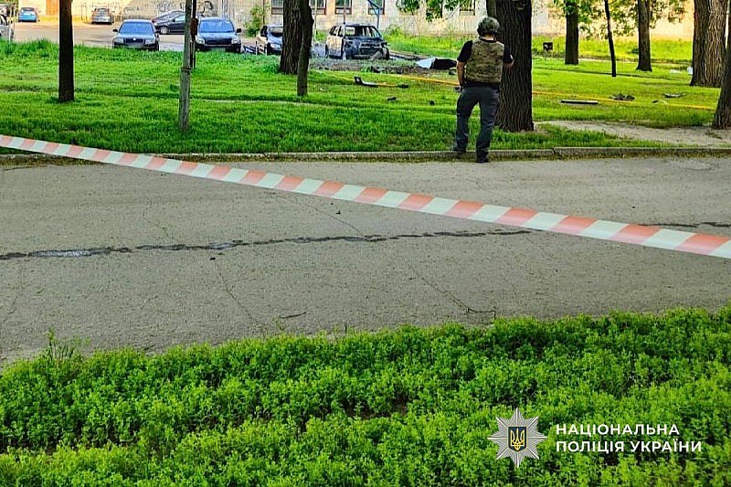 В Днепре взорвался припаркованный автомобиль: пострадали два человека