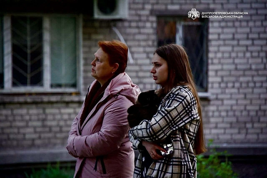 Враг атаковал Днепр и область почти 30 раз: есть раненые и значительные разрушения (фото, видео)