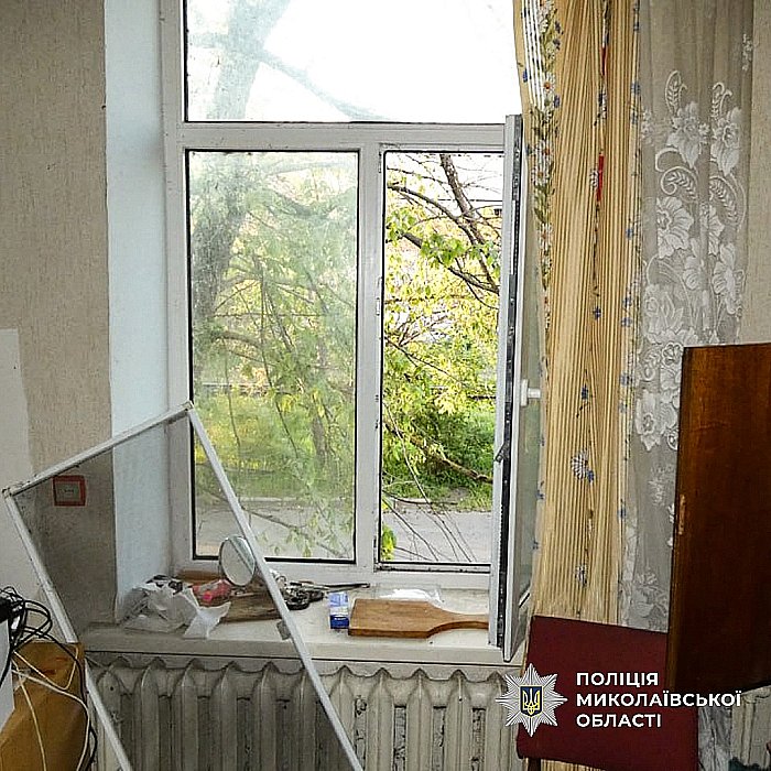 Патрульні показали затримання чоловіка, який загрожував підірвати багатоквартирний будинок у Миколаєві