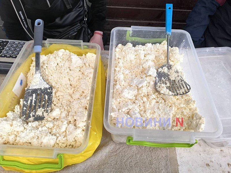 Майский рынок в Николаеве: в какую цену продают молодые фрукты и овощи (фоторепортаж)