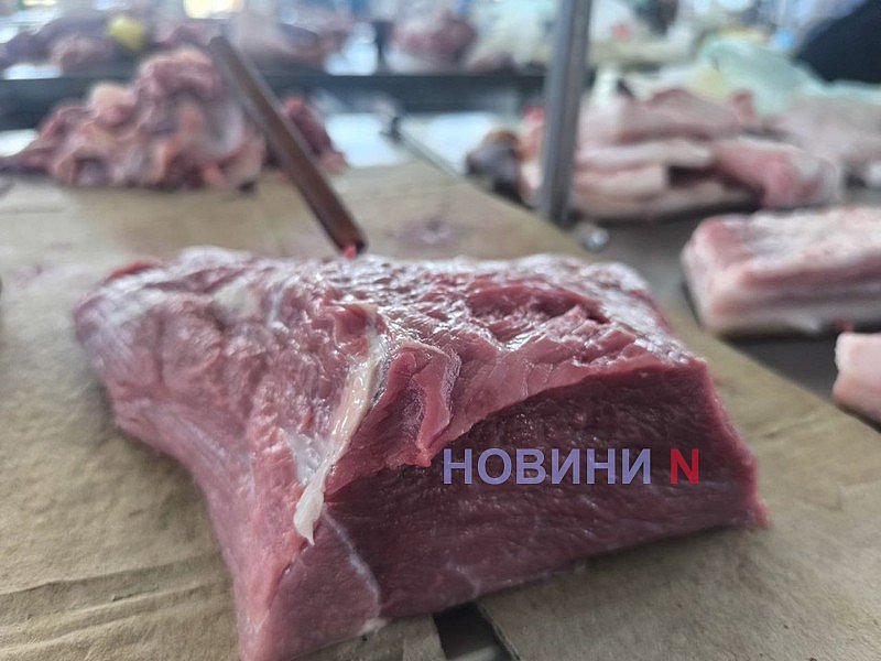 Майский рынок в Николаеве: в какую цену продают молодые фрукты и овощи (фоторепортаж)