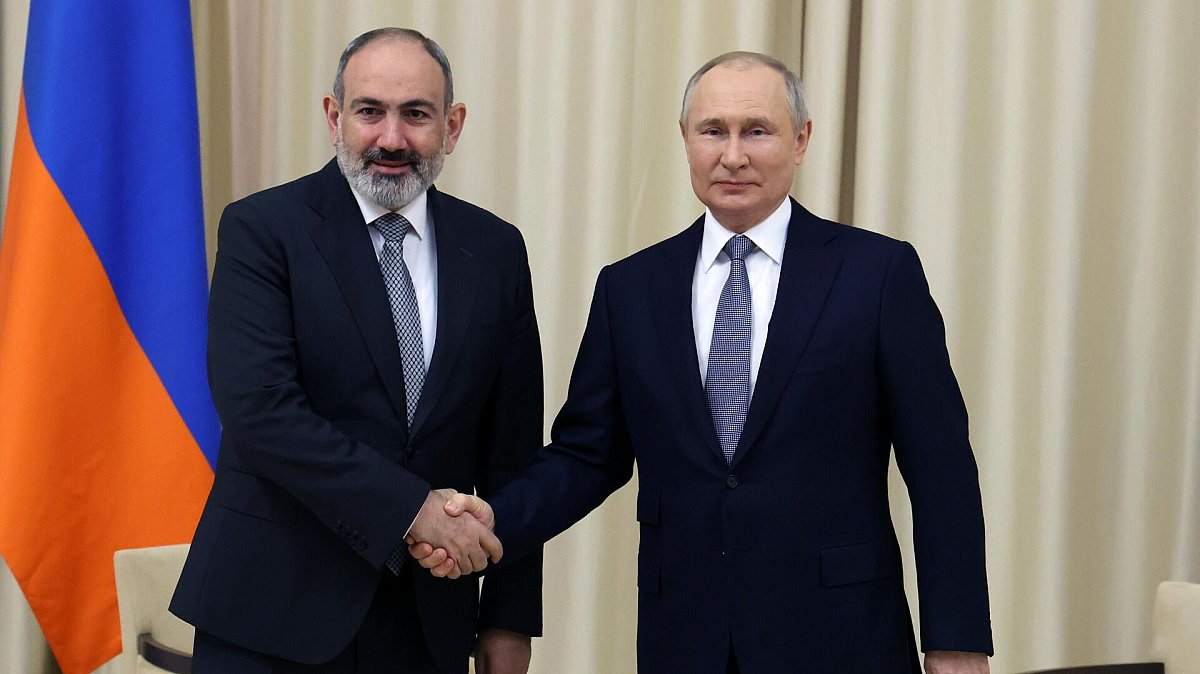 Путін заявив про можливе «розлучення» Росії та Вірменії та провів паралелі з Україною