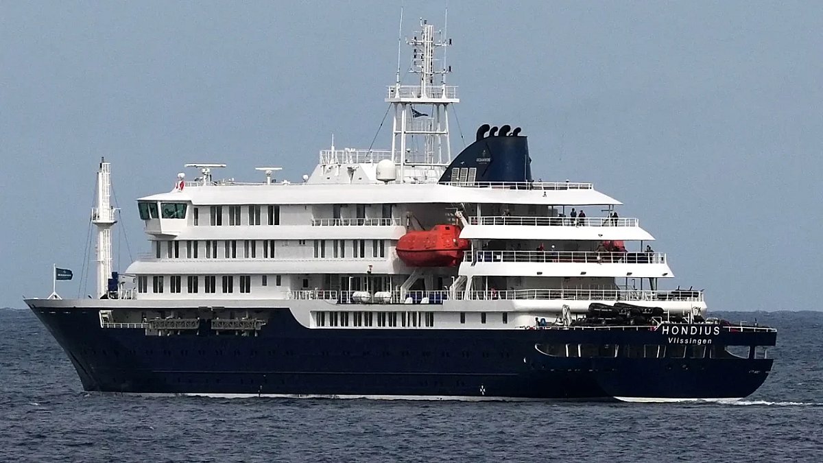 На Канарах эвакуировали пассажиров лайнера MV Hondius из‑за вспышки хантавируса