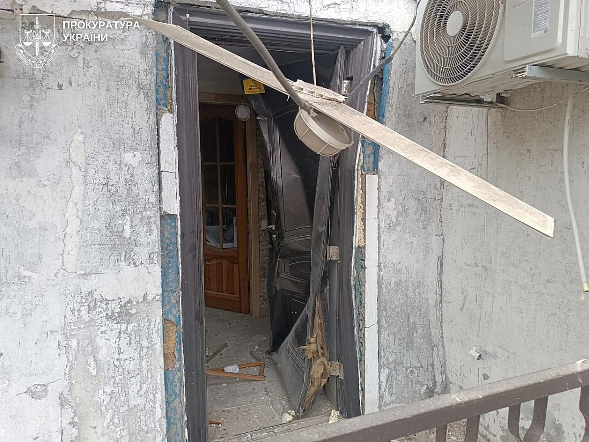 Показали последствия обстрелов Николаевской области, где ранены трое мирных жителей