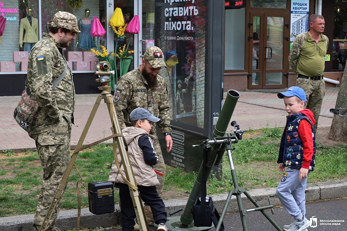 С военными дронами и концертом: как в Николаеве отпраздновали День Европы (фоторепортаж)
