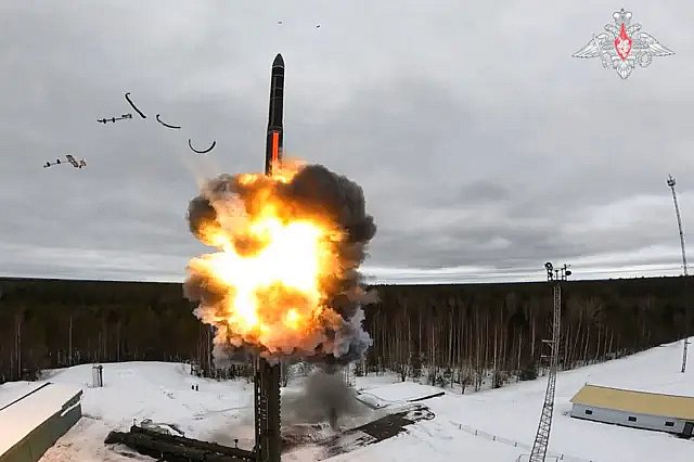 запуск ракети