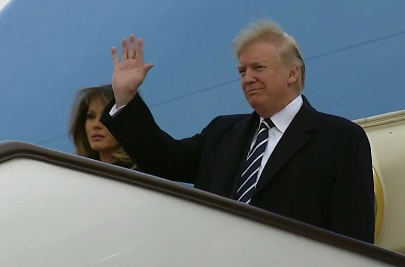 Президент США Дональд Трамп прибув до Китаю: йому організували помпезну зустріч