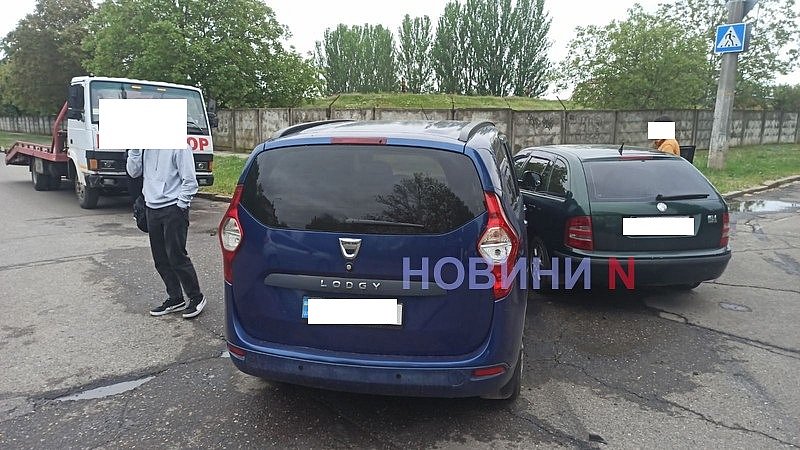 У Миколаєві зіткнулися Skoda та Dacia: рух утруднений