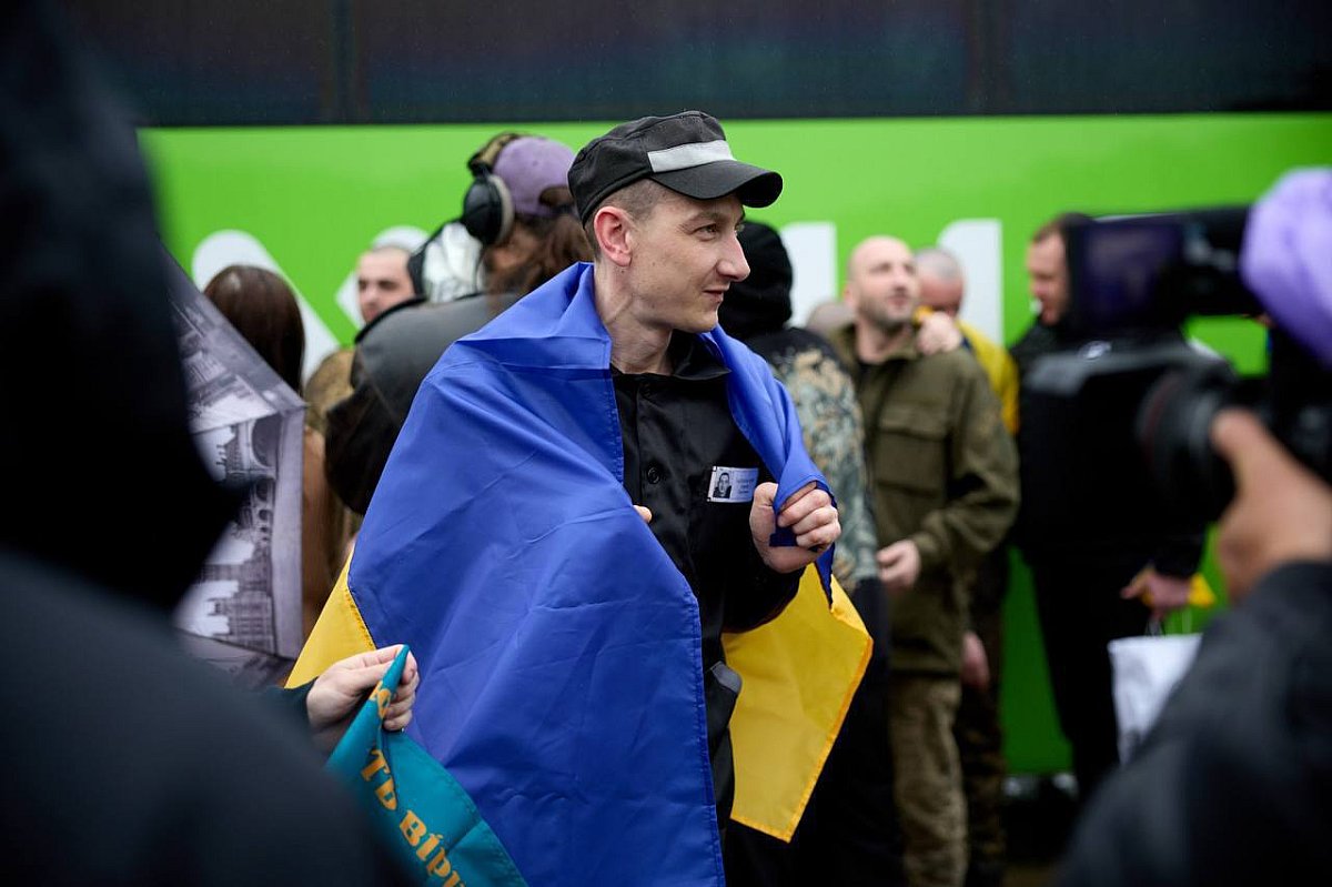 З російського полону повернулися 205 українців: перший етап обміну 1000 на 1000