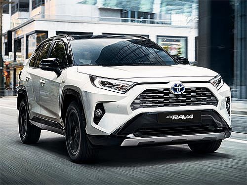 В апреле Украина зарегистрировала более 3,6 тыс. гибридных авто: лидирует Toyota RAV‑4