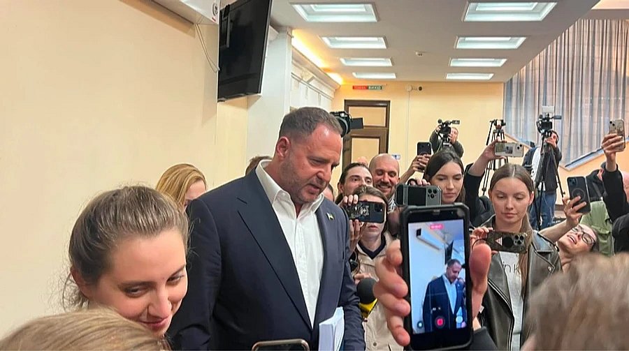 Єрмак залишиться у СІЗО на вихідні: не встигли внести заставу у 140 млн