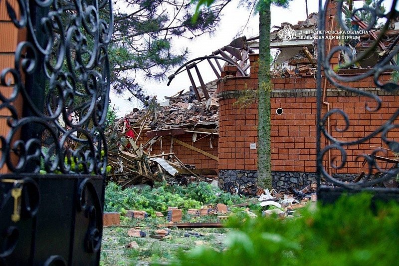 Россия ночью атаковала Днепр дронами: произошли пожары, есть пострадавшие
