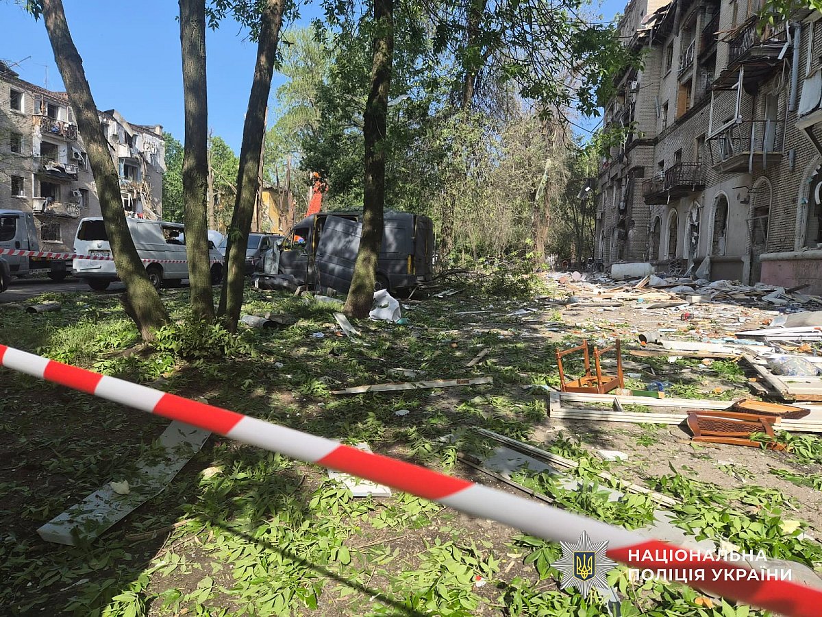 В Днепре после массированного обстрела пострадали дети и повреждены многоэтажки