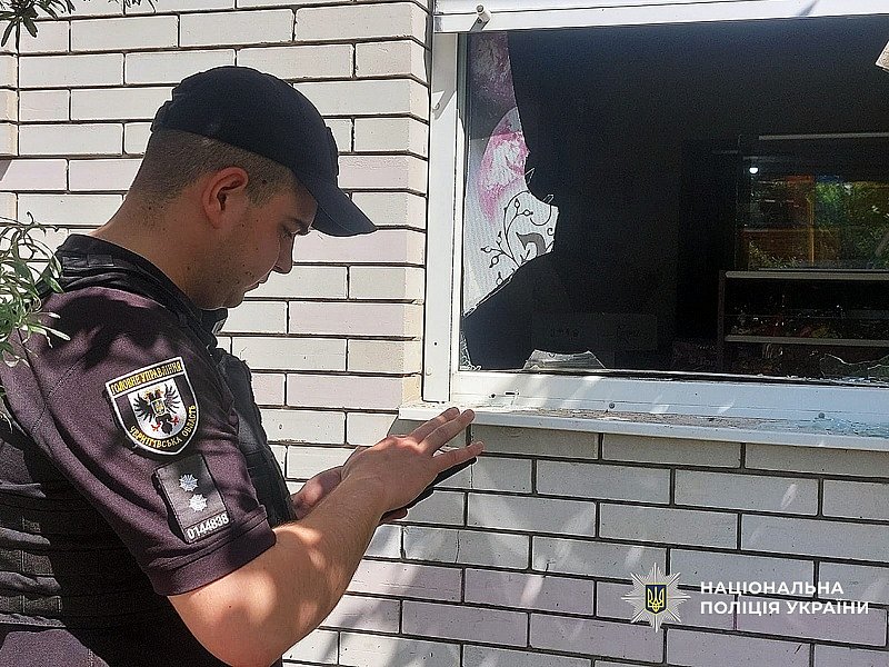 Россия ударила баллистической ракетой по центру Прилук: есть погибшие и раненые