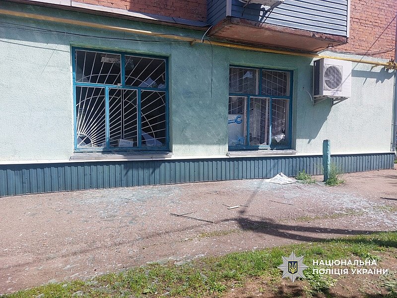 Россия ударила баллистической ракетой по центру Прилук: есть погибшие и раненые