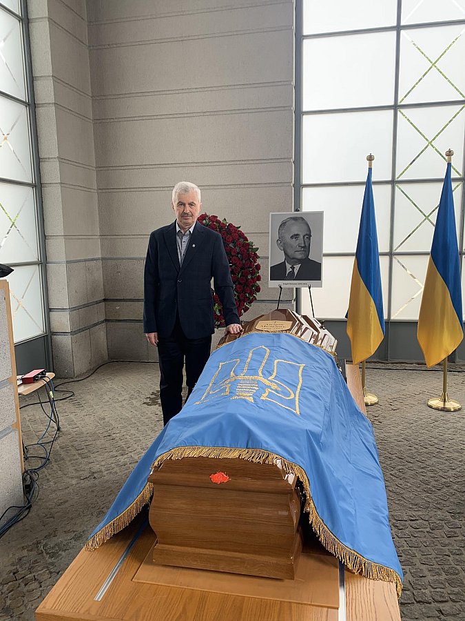 В Люксембурге эксгумировали прах главы ОУН Андрея Мельника — его перезахоронят в Украине