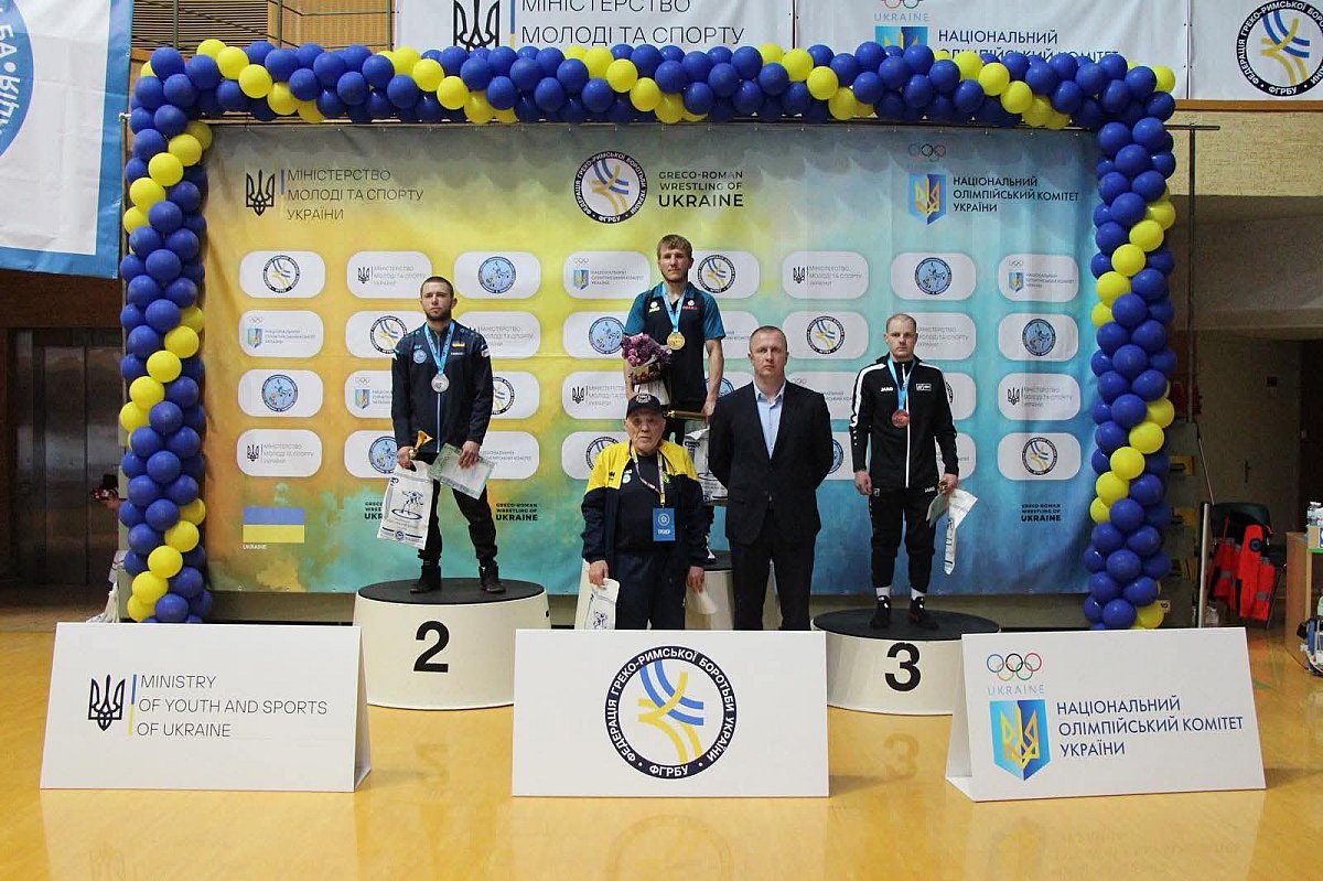 Борці Миколаївщини здобули дві нагороди Кубка України з греко-римської боротьби
