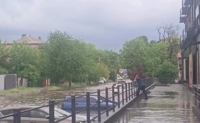 У Миколаєві за годину випало майже 60% місячної норми опадів