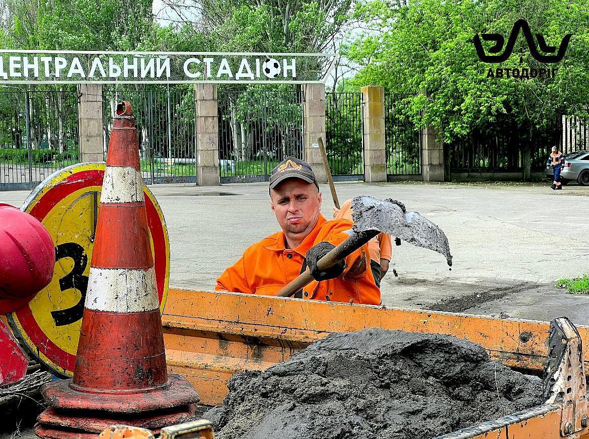 Коммунальщики показали, что делают для того, чтобы Николаев не так затапливало (фото)
