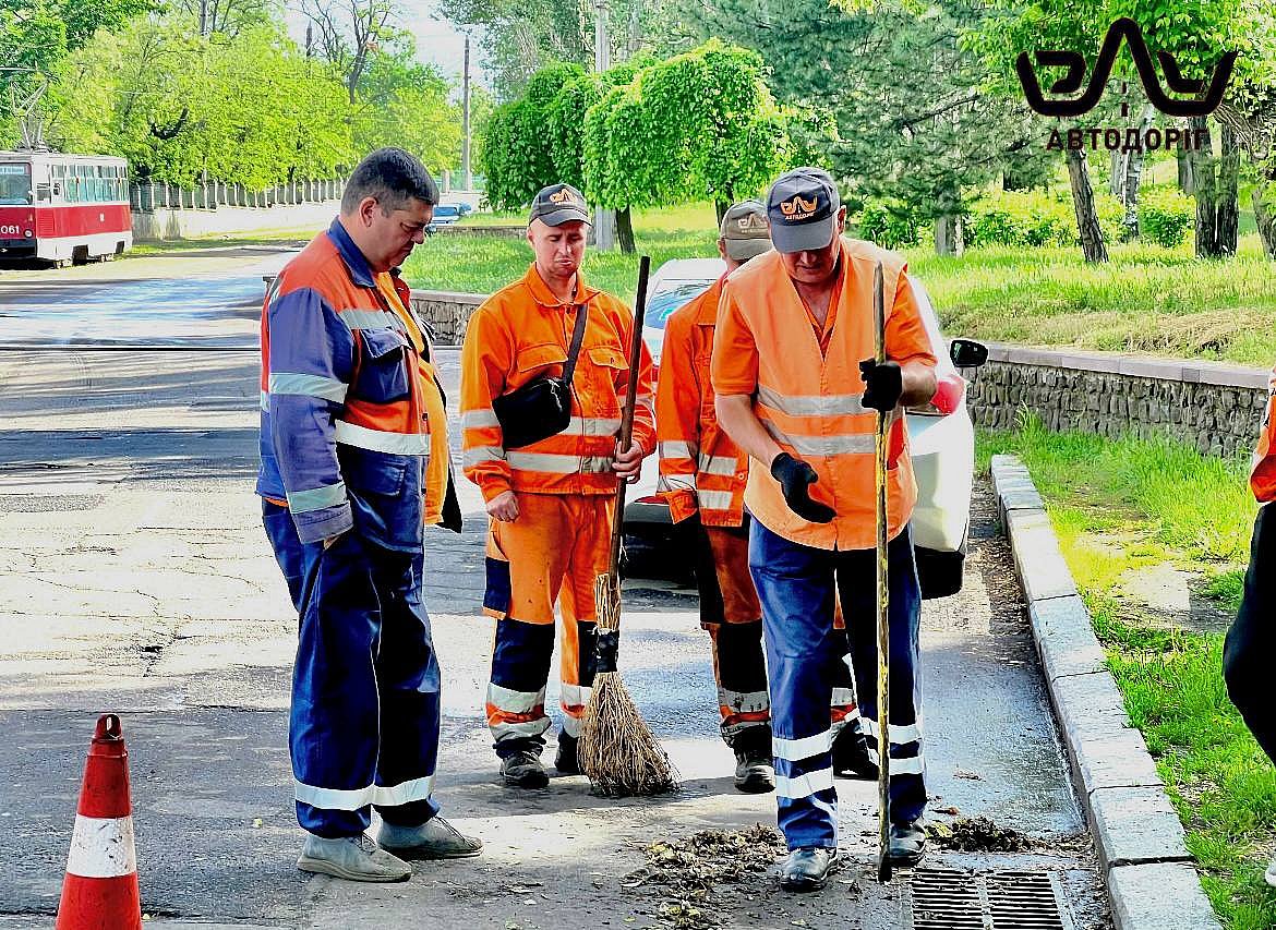 Коммунальщики показали, что делают для того, чтобы Николаев не так затапливало (фото)
